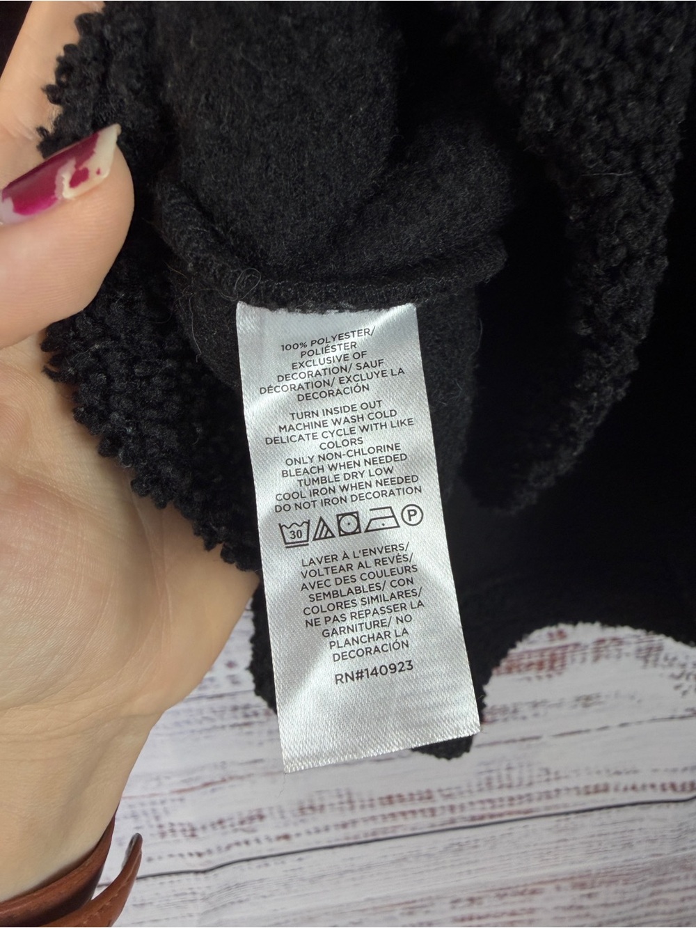 LOFT Petite Black & White Sherpa Fleece Pullover | MP - Picture 6 of 10